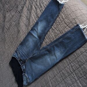 Gap MATERNITY Cheeky Straight Leg Jeans - size 30/10s raw hem cropped